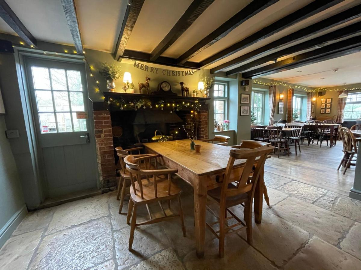 The Windmill Inn Horsham Exteriör bild