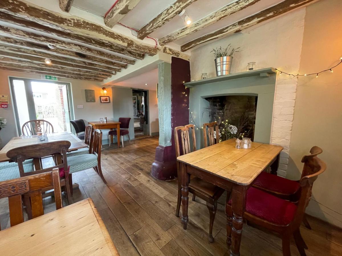 The Windmill Inn Horsham Exteriör bild