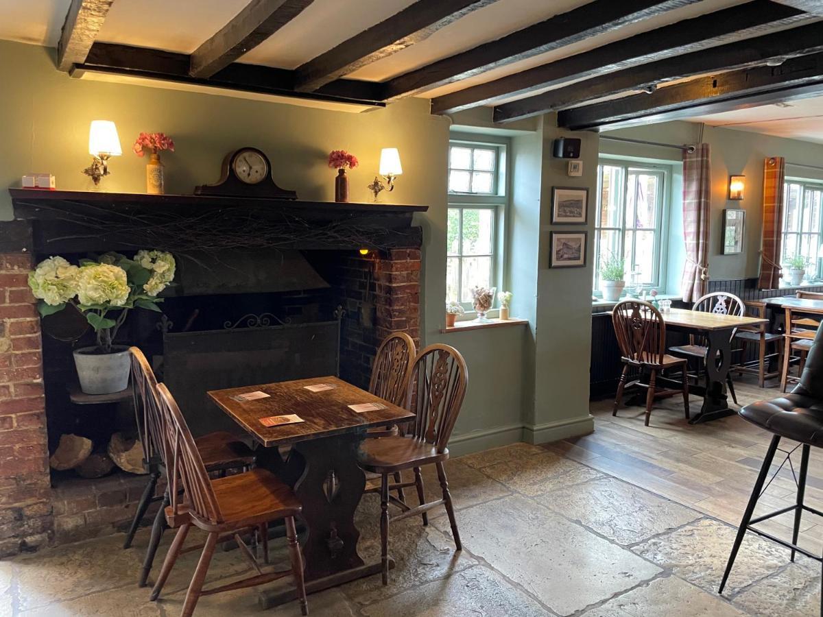 The Windmill Inn Horsham Exteriör bild