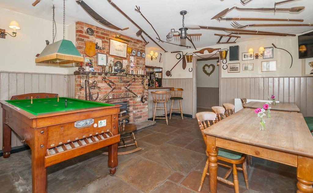 The Windmill Inn Horsham Exteriör bild